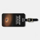 星形成から残ったほこりっぽい材料の円盤 ラゲッジタグ (正面横)