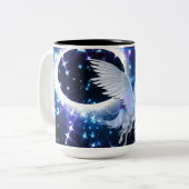 星明かりの夜ペガソスのファンタジーのマグ ツートーンマグカップ (正面左)