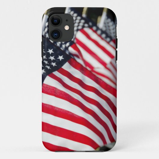 星条旗が立つ歴史的な軍人墓地 Case-Mate iPhoneケース (裏面)