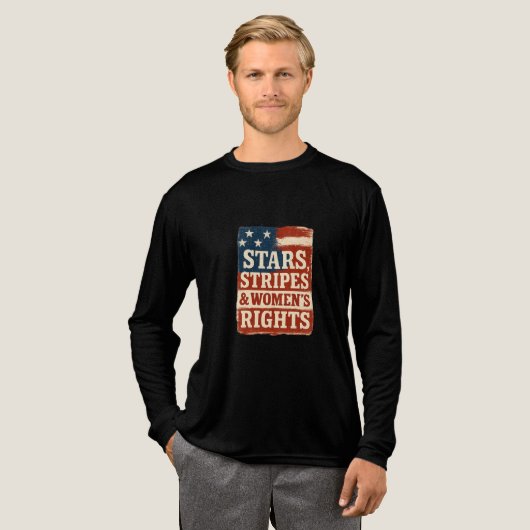星条旗と女性の権利 ディストressedフラグ トライブレンドＴシャツ (正面全体)