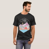 星空の下で眠ろう ハイキング 自然 キャンプ レトロ Tシャツ (正面フル)