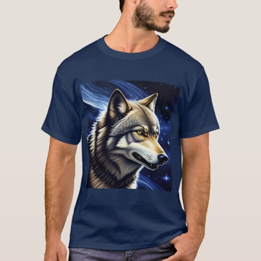 星空の下の雄壮なオオカミ Tシャツ (正面)