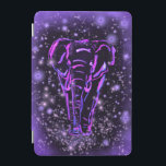 星空の夜に象を覆う紫色のピンクのiPad iPad Miniカバー<br><div class="desc">星空の夜の魔法動物スケッチでネオンパープルピンク象の歩く – 選択/追加文字ユニーク/色 – あなたの特別な贈り物を作る – サイズ変更し、移動または削除し、カスタマイズツールで要素/画像を追加！- MIGNEDによるスケッチとデザイン。1000以上のZazzle製品に私のデザインを転送することもできる。楽しむ - Be Happy :)</div>