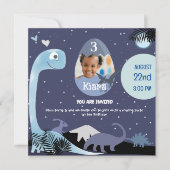 星空の夜の恐竜をテーマにした3番目の誕生日のinvitati 招待状 (正面)