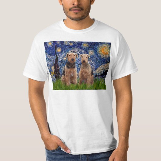 星空の夜 – Airedale Teriers (2) Tシャツ (正面)
