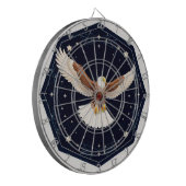 星空の飛んでいる背景に対する鷲 ダーツボード (正面左)