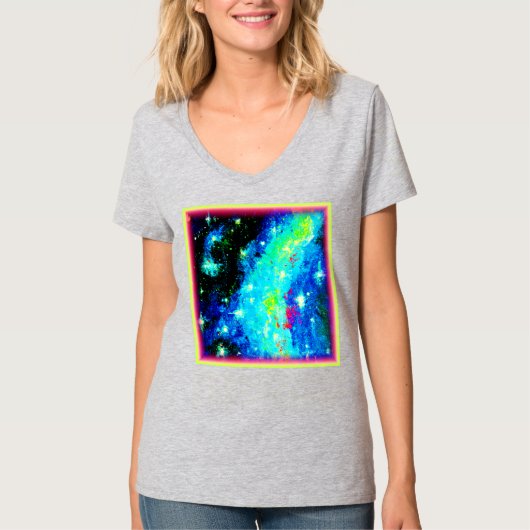 星雲と宇宙宇宙デザイン。買今 Tシャツ (正面)