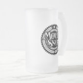 映画スヌブおもしろいー – 映画好き フロストグラスビールジョッキ (正面右)