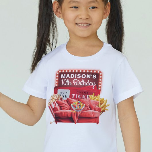 映画ナイトシネマ誕生日レッドソファパーソナライズされた Tシャツ