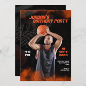 映画モダンバスケットボールのスポーティな写真誕生日 招待状 (正面/裏面)