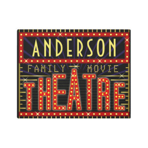 映画館の玄関ひさしの家の映画館 の名前をカスタムするV2 メタルプリント