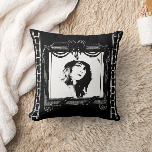 映画館の装飾用クッション(白黒) クッション (ブランケット)