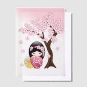 春こけし人形かわいい日本の芸者インサート ベラム紙招待状 (オフセット)