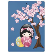 春こけし人形 – かわいい日本の芸者オンブルー クリップボード (裏面)