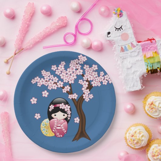 春こけし人形 – かわいい芸者の女の子オンブルー ペーパープレート (パーティー)