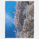 春さくらんぼ花 フリースブランケット (正面)