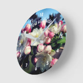 春のりんご花パーソナライズされた ラウンド壁時計 (傾斜)