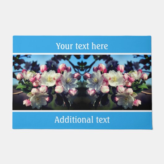 春のカラリンゴの花パーソナライズされた咲き ドアマット (正面)