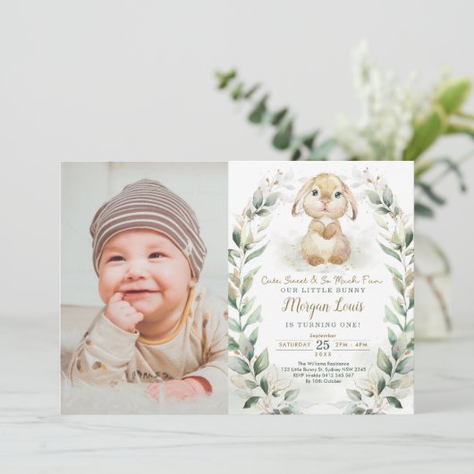 春のバニーイースターラビット1st誕生日の写真 招待状 (スタンド正面)