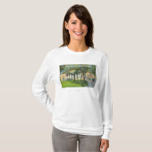 春のホールの外観 Tシャツ (正面フル)