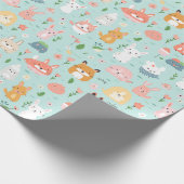 春の仲間 – よくはしゃぐ動物のパターン ラッピングペーパー (角)