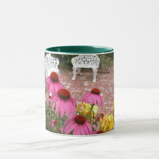 春の庭 マグカップ (中央)