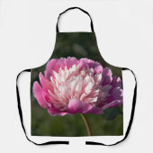 春の日に大きなピンクの牡丹の花 エプロン (正面)