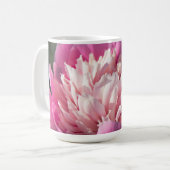 春の日に大きなピンクの牡丹の花 コーヒーマグカップ (正面左)