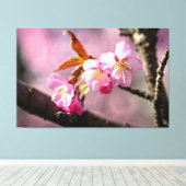 春の木に咲くピンクの桜の花 キャンバスプリント (インサイチュ (ウッドフロア))
