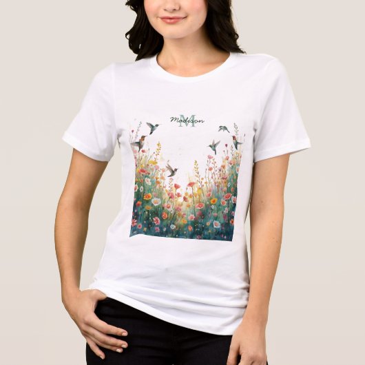 春の水彩画の鳥の花のモノグラム 野の花 トライブレンドTシャツ (正面)