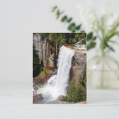 春の滝は見落とします(垂直) ポストカード (スタンド正面)