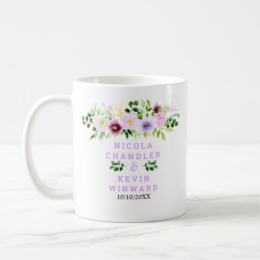 春の紫の花と葉っぱのウェディング コーヒーマグカップ (左)