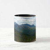 春の終わり山のパノラマ マグカップ (中央)