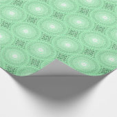 春の緑の円のパターン ラッピングペーパー (角)