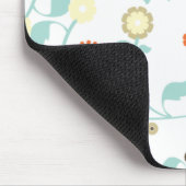 春の花のガーリーでモダンでシックな花パターン マウスパッド (コーナー)