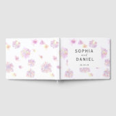 春の花のパーソナライズされた水結婚色 ゲストブック (全面)