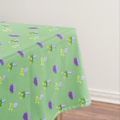 春の花を飾ったチャイニーズ・ポッテリーの緑のポット テーブルクロス (インサイチュ)