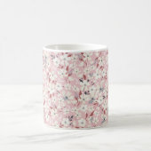 春の花模様。シームレスなフローラ背景 コーヒーマグカップ (中央)