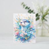 春の花畑に佇む青いカワウソの優雅な姿 ポストカード (スタンド正面)