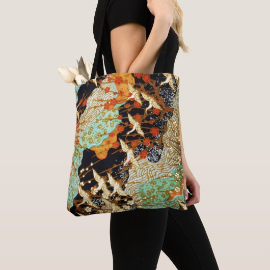 春の花飛んでいる付きクレーン トートバッグ (クローズアップ)