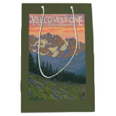 春の花-イエローストーン国立公園 ミディアムペーパーバッグ (正面)