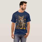 春の草原の花々に囲まれたコヨーテ Tシャツ (正面フル)