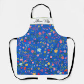 春の野生の花の花束　青い背景にプリントされた特別なデザイン エプロン (正面)