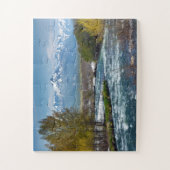 春の険しい渓流の風景 ジグソーパズル (縦)