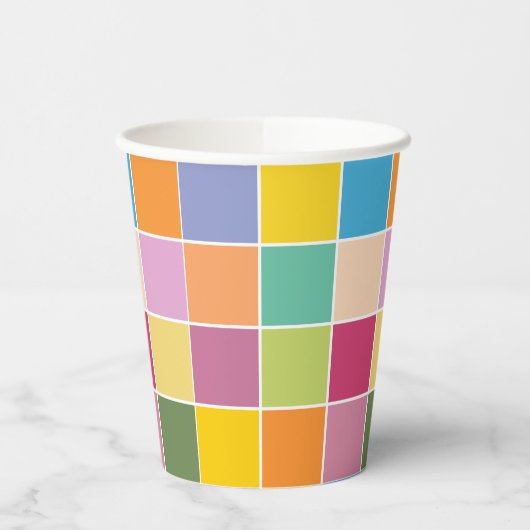 春よくはしゃぐの市松模様に 紙コップ (左)