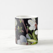 春アプリコット枝：水色シームレス。 コーヒーマグカップ (中央)