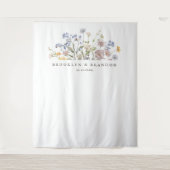 春カラフルワイルドフラワーメドウ庭園の結婚式 タペストリー (正面)