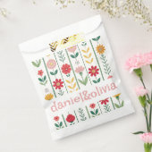 春カラフルワイルドフラワーメドウ庭園の結婚式 フェイバーバッグ (封をした状態)