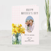 春ダッフォジルス垂直方向フォトピンクの母の日 シーズンカード (正面)