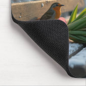 春チューリップとロビンがスノーパークベンチに マウスパッド (コーナー)